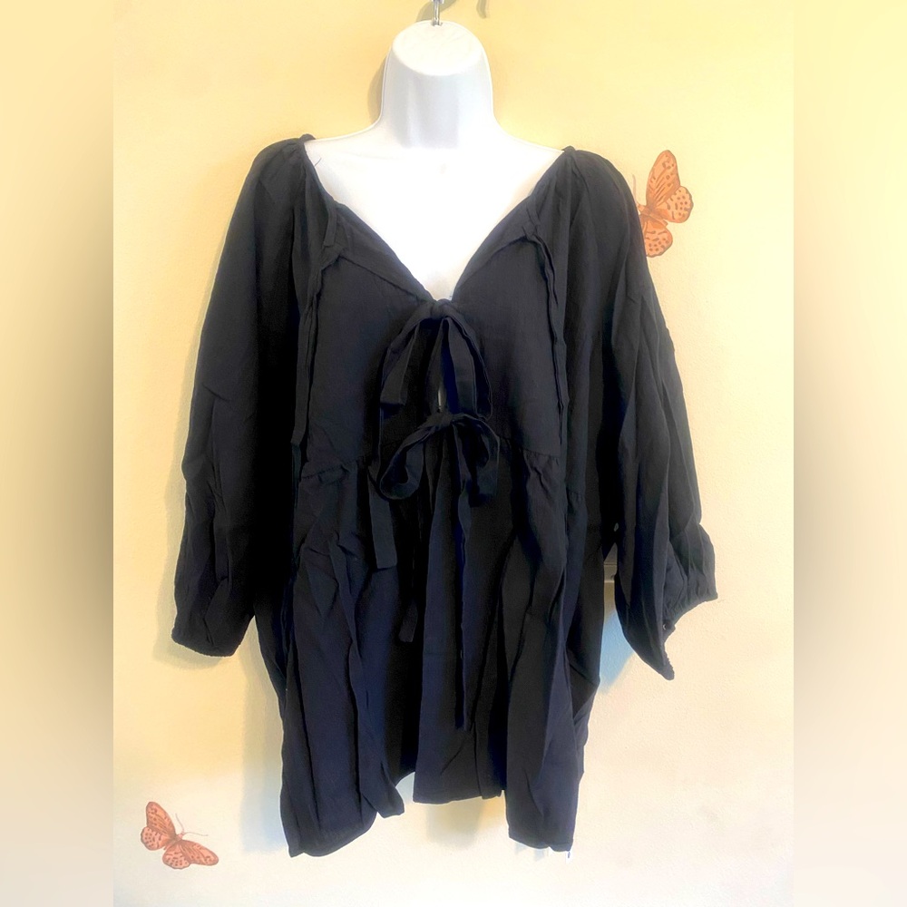 NWT The Lullaby Club Florence Top - Black